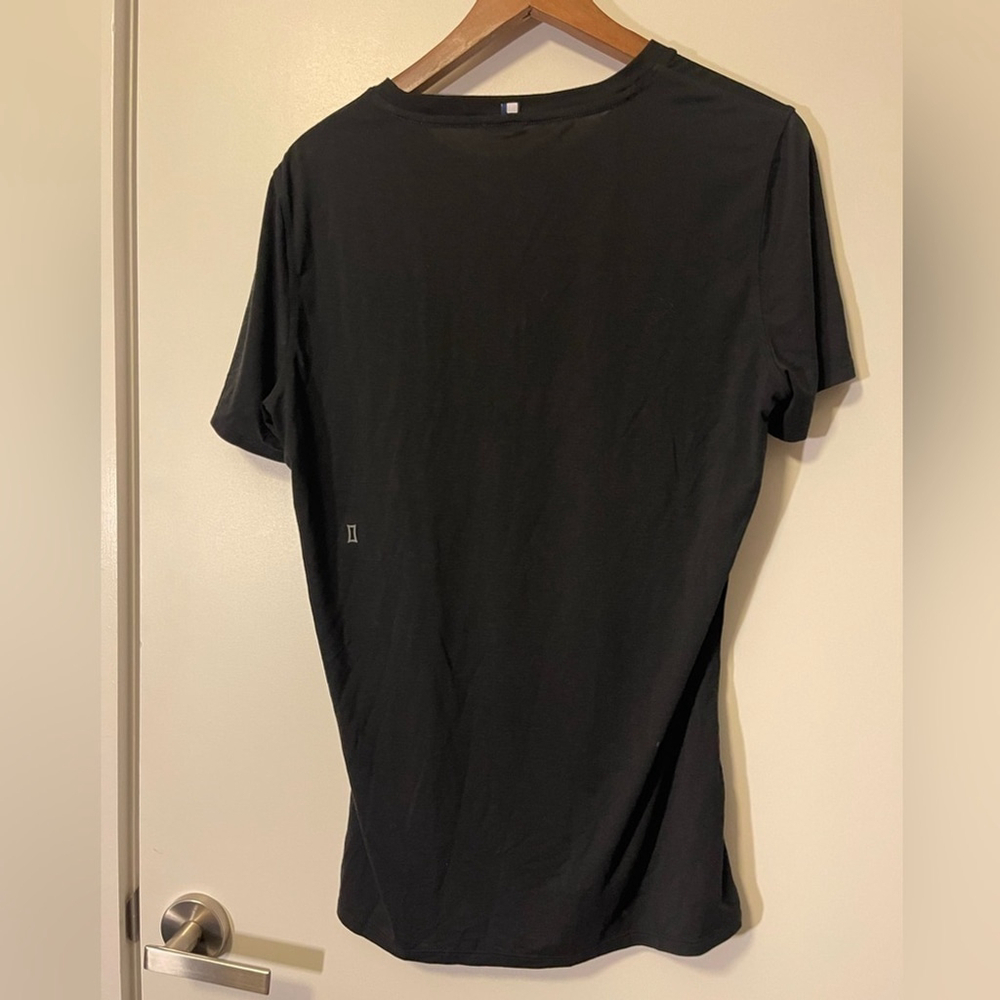 Kit and Ace T. Black. Stretch technical wool. - Picture 2 of 4